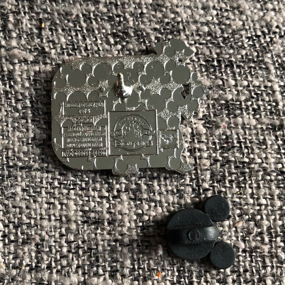 Authentic Hidden Mickey pin. Each pin $10 or 4 pins for $35, additional pins $7. - Picture 5 of 8